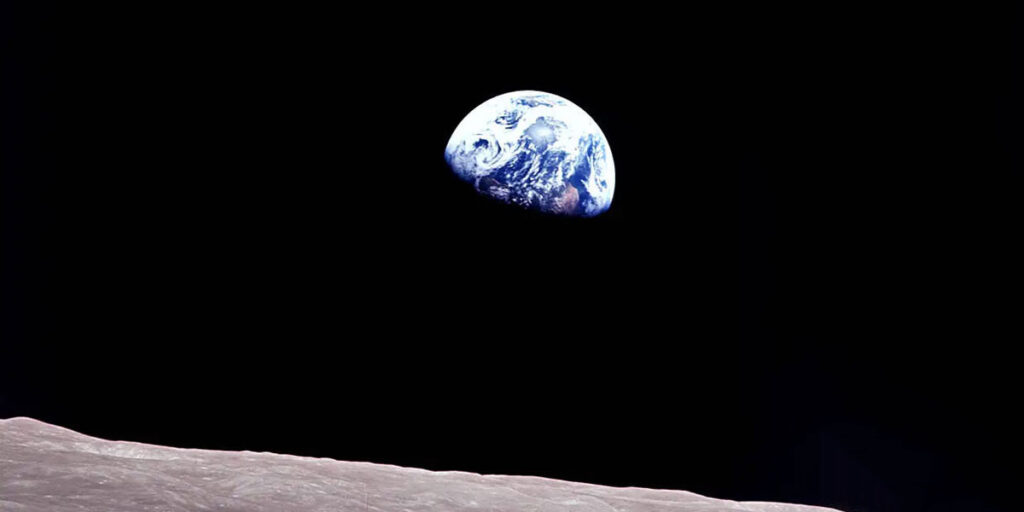 Earthrise NASA