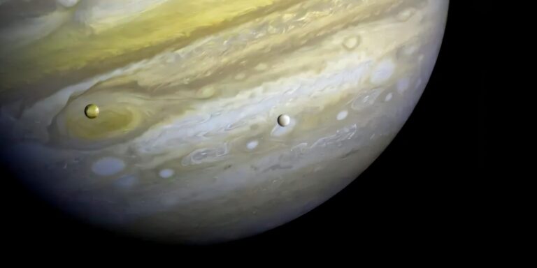 Blitzgewitter und Eisregen: So extrem ist das Wetter auf Jupiter