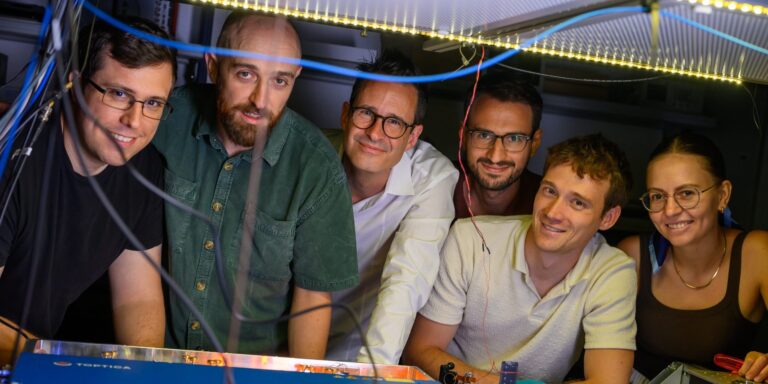 Wiener Forschende bauen Atomkernuhr: So tickt die neue Präzisionsuhr