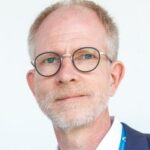 Dr. Karsten Büker