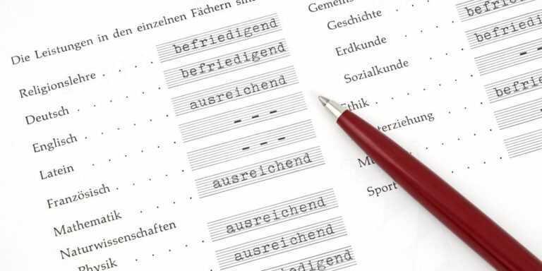 Arbeitszeugnis: Warum Arbeitgeber Alternativen suchen