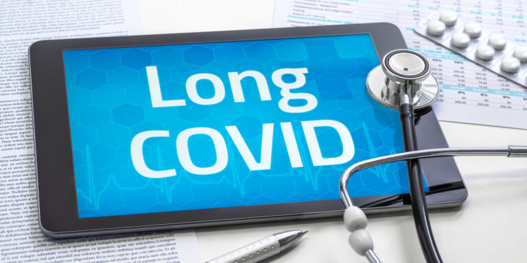 Long Covid: Risiko gesunken, keine gezielte Heilung in Sicht