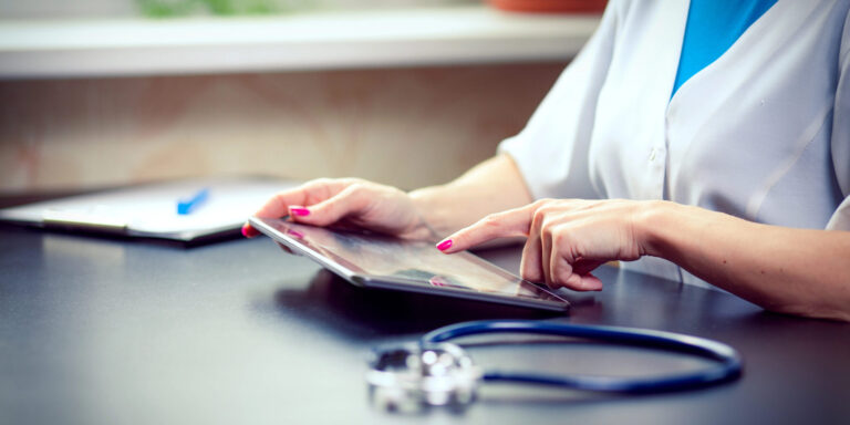 E-Patientenakte: Was Versicherte über die digitale Gesundheitsakte wissen sollten