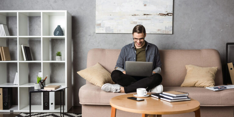 Freelancer-Kompass 2024: Geld verdienen als Freelancer – Die aktuellen Stundensätze