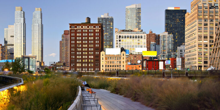 Die High Line in New York – einst Hochbahntrasse, nun Park und Vorbild