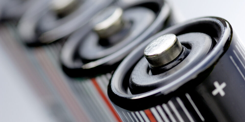 Nachhaltige Produktion: Berliner Start-Up setzt auf Schwefelkristall-Batterien