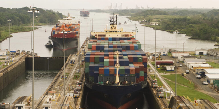 Panamakanal drosselt Durchfahrten wegen Wassermangel und das mitten in der Regenzeit