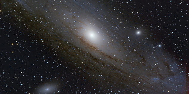Gravitationswellen deuten auf ungewöhnliches Ereignis im All hin