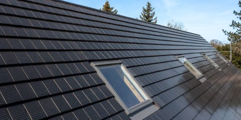 Solardachziegel im Check: Was sie können und was sie kosten
