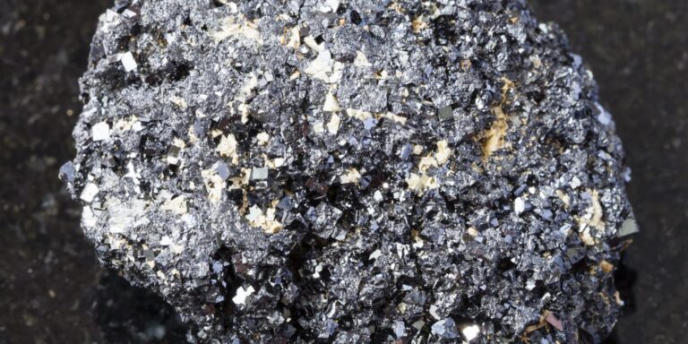 Perowskit-Kristalle speichern jetzt doppelt so viel Wasserstoff