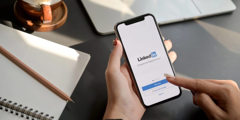 In Linkedin nach Jobs suchen