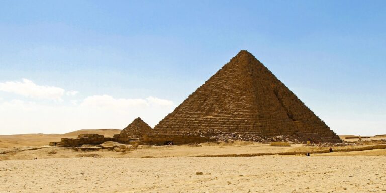Geheimer Eingang? Hohlräume in Gizeh-Pyramide entdeckt