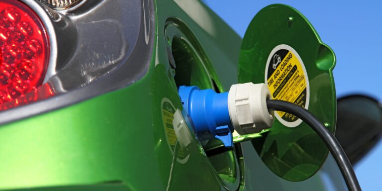 Lassen sich Batterien nicht schneller laden?
